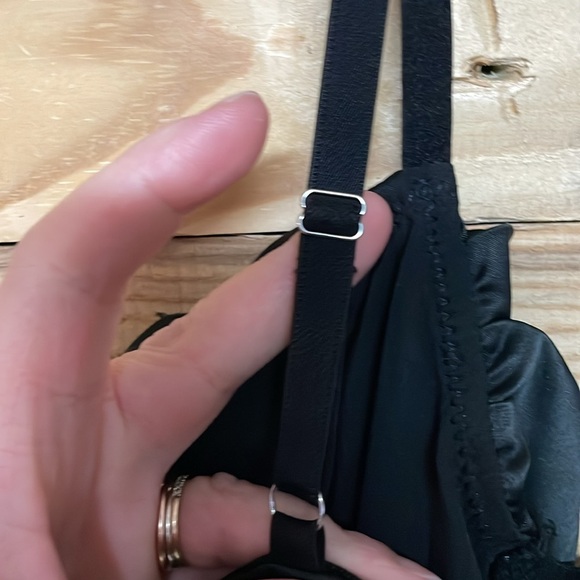 Urban Outfitters size Large Black Satin Soft Buttery Corset Top with Zipper Back - Picture 5 of 7